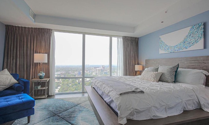Bay Cloverhill Apartamento | Luxury view in Toronto Downtown 3 Bedroom 2.5 Bathroom 1 Parking