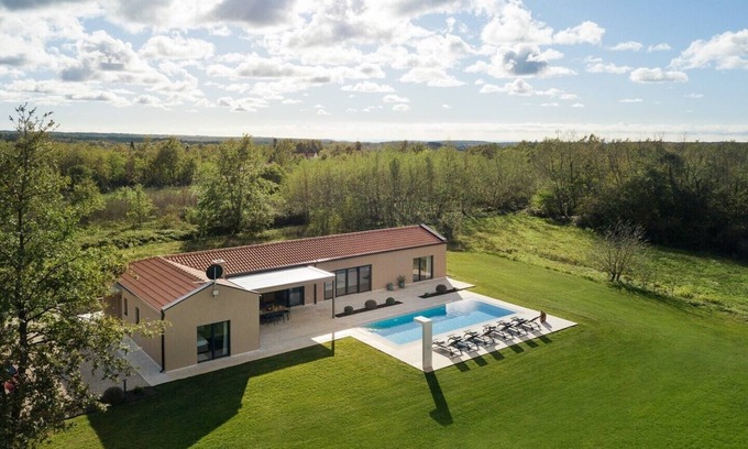 Sveti Petar u Sumi Villa | Luxury Villa Vesna with pool Istria
