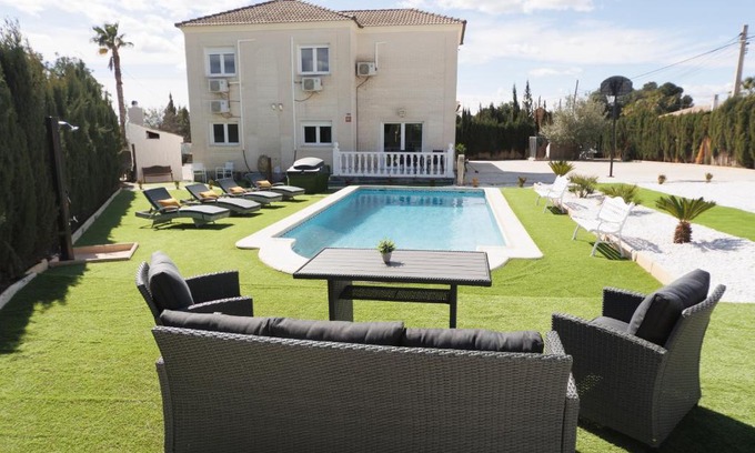 Lliria Casa | Luxury villa 20 minutes from Valencia