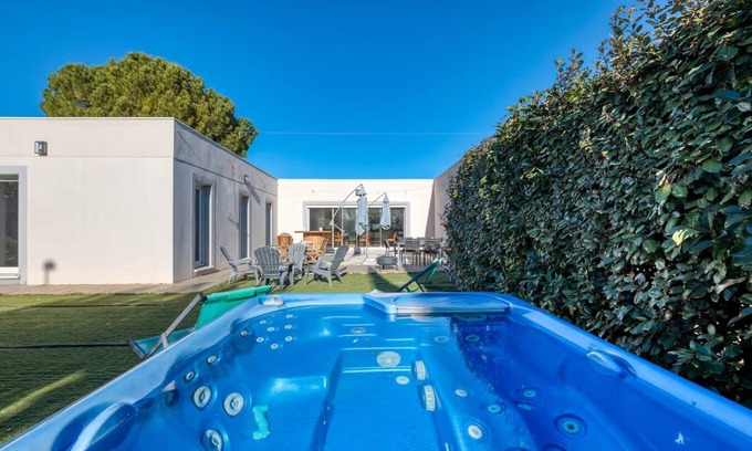 Alignan-du-Vent Villa | Villa moderna, aire acondicionado, piscina, spa, entre mar y montaña