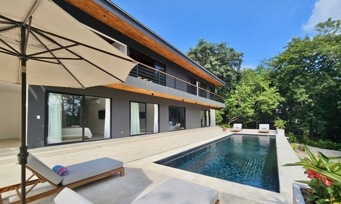 Tamarindo Casa | Luxury Villa 4 Bedrooms 4.5 Bathrooms in Tamarindo Casa Hanna