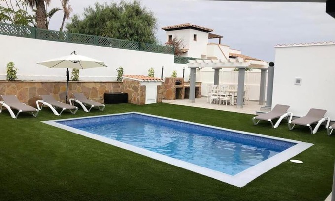 Geafond Villa | luxury villa Alexa