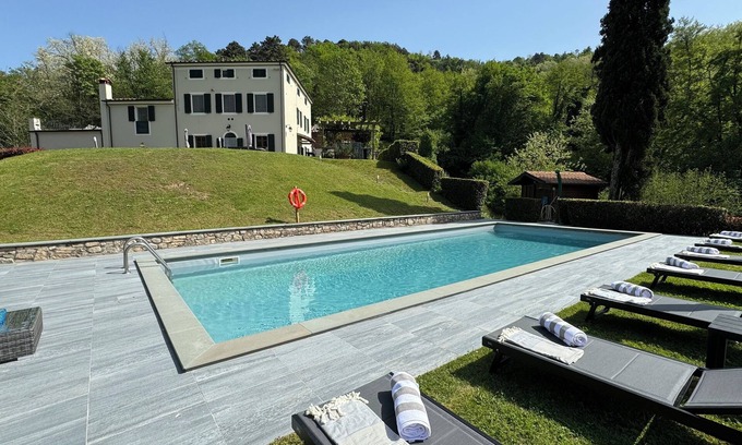 Villabuona Villa | Luxury Villa Baloccaia ,Heated Pool Lucca Italy 8 bedrooms all AC, 9 bathrooms