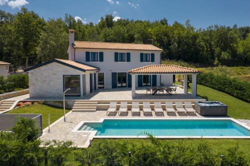 Vranje Selo Villa | Luxury villa Edoardo with pool in Visinada