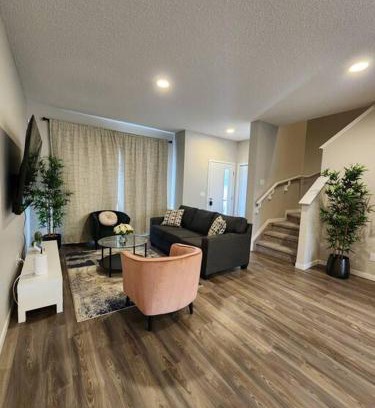 West Edmonton Apartamento | Luxury Villa Home