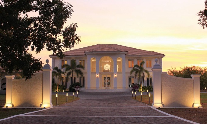 Playa Blanca Casa | Luxury Villa in Buenaventura