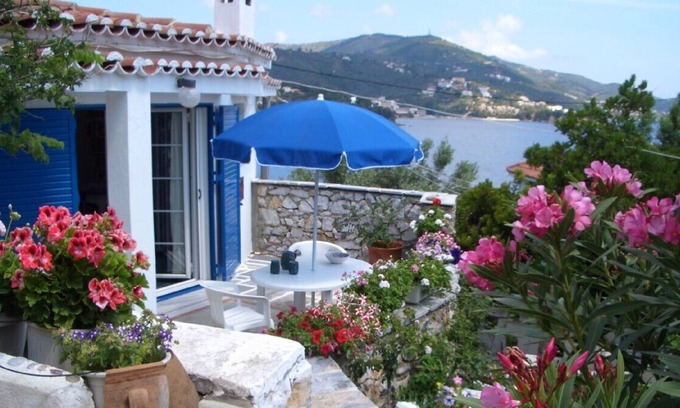 Kanapitsa Villa | Confortable villa con su propia playa privada flor de paraíso