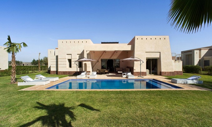 Zaouia Sidi Abdallah Ben Sassi Villa | Villa de lujo en la región de Marrakech con piscina privada y 3 suites para padres.