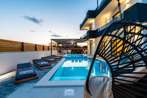 Bibinje Villa | Luxury Villa JoMaNI with heated pool