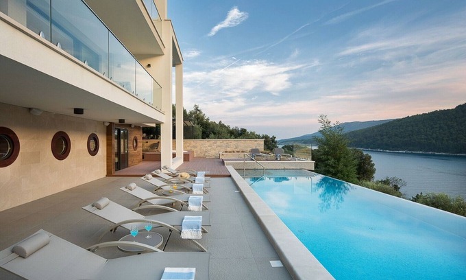 Duga Luka Villa | Villa Labbin Palace II de lujo con piscina privada de lado al mar en Labin - Istria