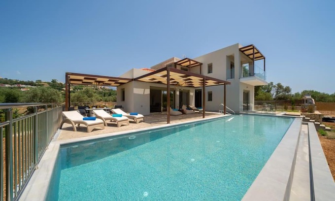 Sarlata Villa | Luxury Villa Majore