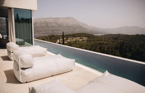 Zrnovo Villa | Luxury Villa Morello Korcula 2 with heated pool, gym, sauna