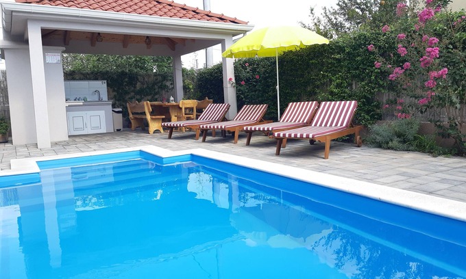 Kastel Stari Villa | VILLA PETRA DE LUJO CON 5 DORMITORIOS CERCA DE SPLIT