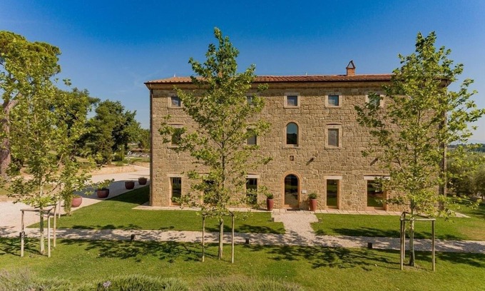 Sarteano Villa | Villa de lujo Toscana en alquiler, gran villa toscana en alquiler, villa con piscina y vistas toscana Italia