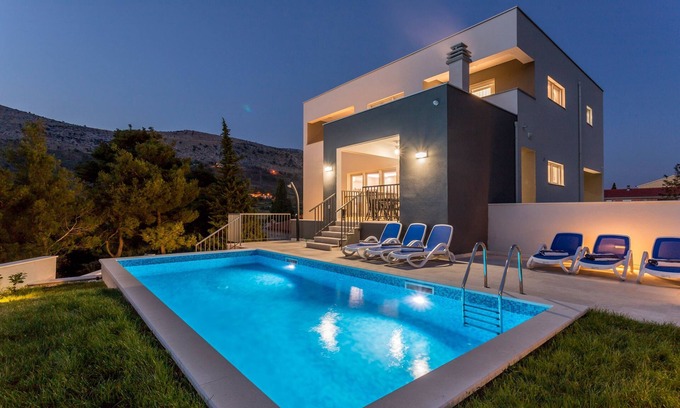 Tugare Casa | Villa de lujo con piscina Tugare, Omis (K-20067)