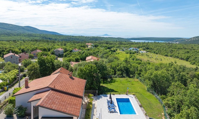 Trgetari Casa | Casa familiar con piscina Trget, Rasa (K-23420)