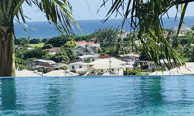 Oistins Villa | Villa de lujo con vistas al mar, piscina privada y terraza WIFI GRATIS