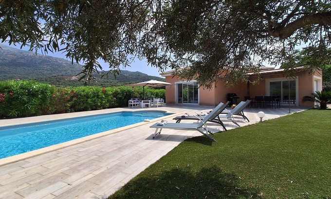 Marine de Saint Ambroggio Casa | CHALET DE LUJO PISCINA CLIMATIZADA RESIDENCIA PRIVADA