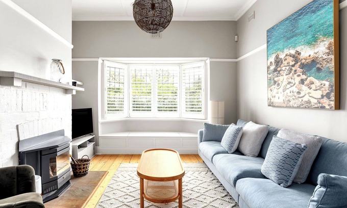 Elwood Casa | Luxury Villas Shelley St (Pet Friendly)