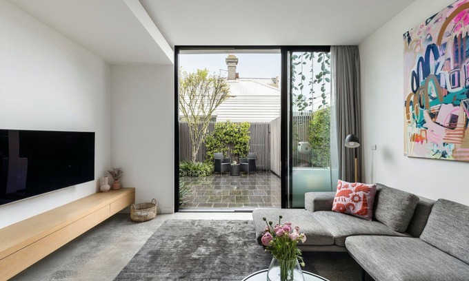 Port Melbourne Casa | Luxury Villas The Cable House (Pet Friendly)