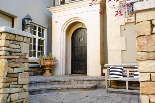 Warm Springs Casa | Luxury Warm Springs River Home