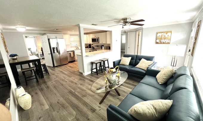 Sea Ranch On The Gulf Casa | Luxury Waterfront 3-Bedroom Boaters Retreat