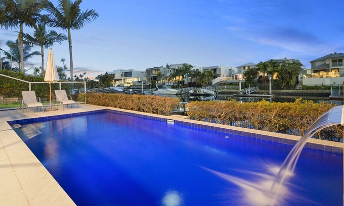 Helensvale Casa | Casa de lujo frente al mar cerca de parques temáticos y tiendas