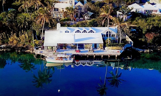 Smith's Casa | CASA DE LUJO FRENTE AL MAR EN HARRINGTON SOUND