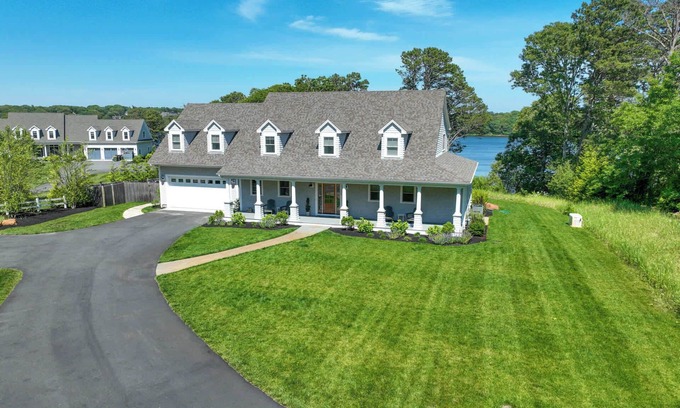 South Yarmouth Casa | Luxury Waterfront Home w/ Heated Pool and Hot Tub