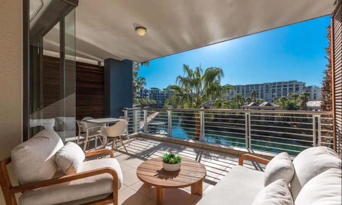 Victoria and Alfred Waterfront Apartamento | Luxury Waterfront Marina Apartment
