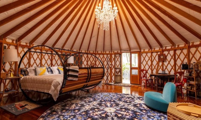Friendship Casa | Luxury Yurt at Seaside Farm in Friendship