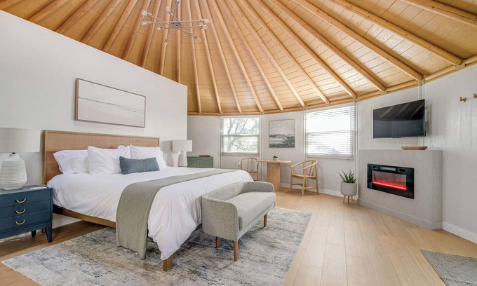 Fredericksburg Casa | Luxury Yurt Getaway in Fredericksburg