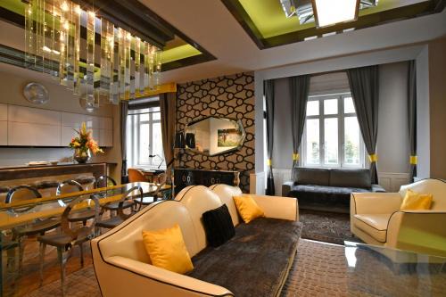 Szentimrevaros Apartamento | LuxuryFlat near centre on118 sqm, 3BR,2BTH,8bed,AC