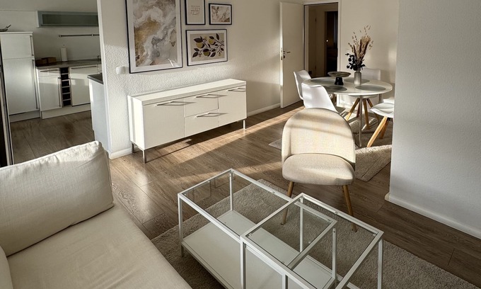 Sudweststadt Ostlicher Teil Apartamento | Luxus-3-zimmer Wohnung am Kolpingplatz Inkl. Garage und Balkon