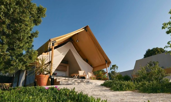 Kotschach-Mauthen Casa | Luxuszelt Safari für 6 Personen by Interhome