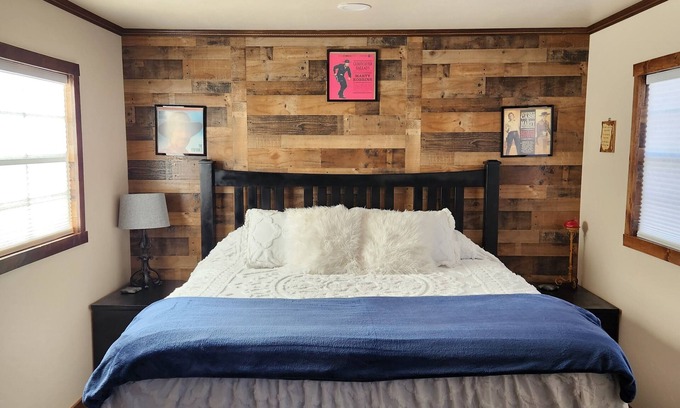 Fredonia Cabina | LV Bar Ranch Cabin#1 Marty Robbins Theme