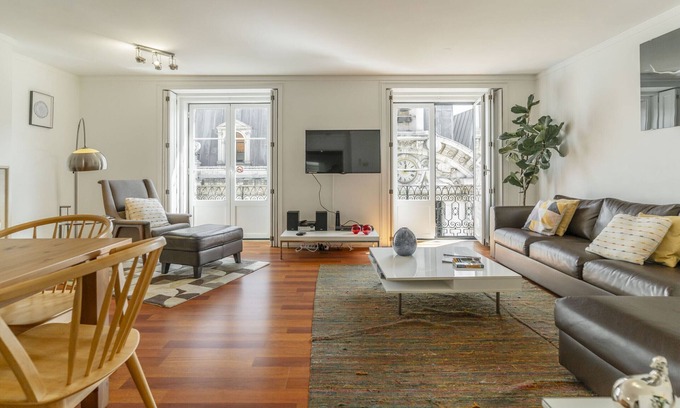 Baixa Apartamento | LV Premier Chiado CH2-balcón, centro, AC, ascensor