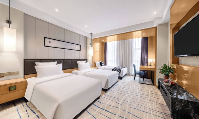 Chengdu City Centre Hotel | Lyhn International Hotel Chengdu