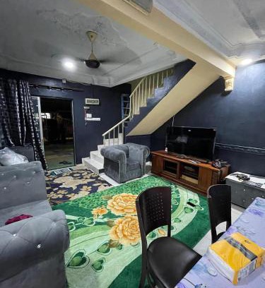 Pasir Gudang Casa | Lylinz Dy cermai homestay