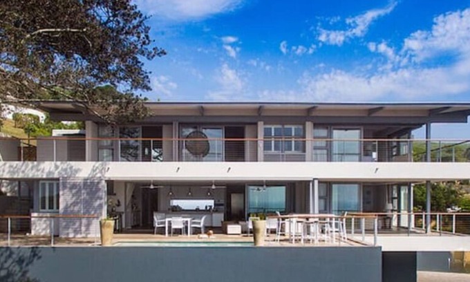 Selection Beach Apartamento | Lymegrove Beach Villa's Coral Suite | Umdloti