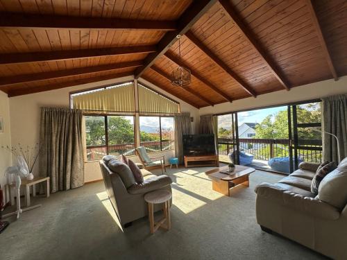 Lynmore Casa | Lynmore Views 3 bedroom family home