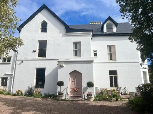 Cobh Cama Y Desayuno | Lynwood house