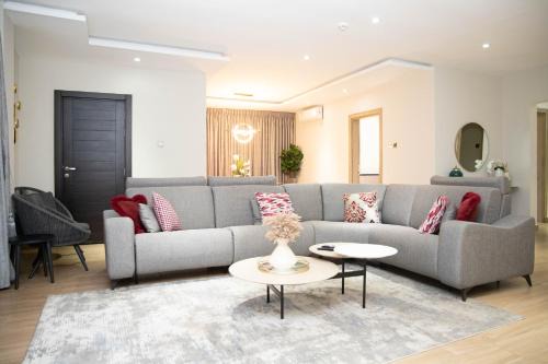 Osu Apartamento | Lysaro Luxury Apartment, Osu