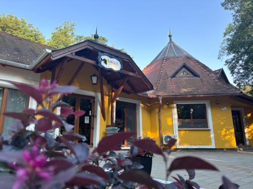 Szombathely Cama Y Desayuno | Május 1 Vendégház - Szombathely