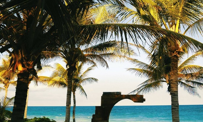 Zona Hotelera Hotel | Mía Tulum Beachfront Resort - Ocean View Suites and Beach Club
