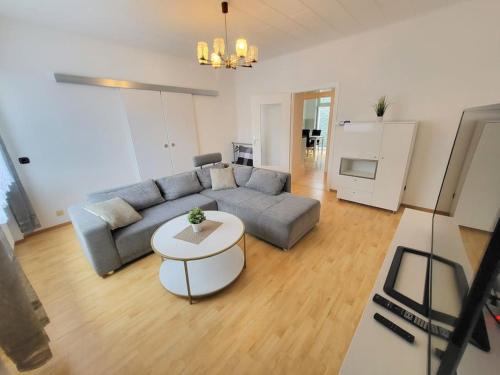 Metternich Apartamento | Möblierte 3-Zi Wohnung Nähe BWZK