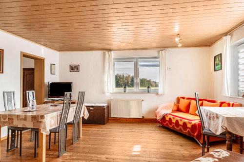 Aicha vorm Wald Apartamento | Möblierte Wohnung Ferienwohnung