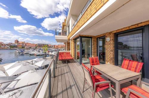 Muritz Apartamento | Müritzoase - Apartment mit Infrarot-Kabine & Müritzblick in der Hafenresidenz