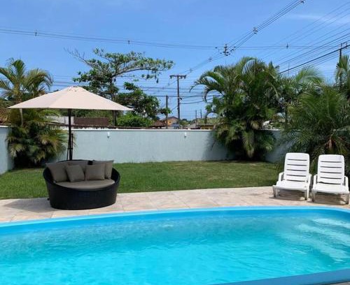 Matinhos Casa | M&M House - Casa com Piscina e Ar Condicionado em Matinhos