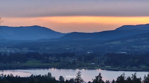 North Cowichan Apartamento | M&M's Maple Bay Mountain Guesthouse